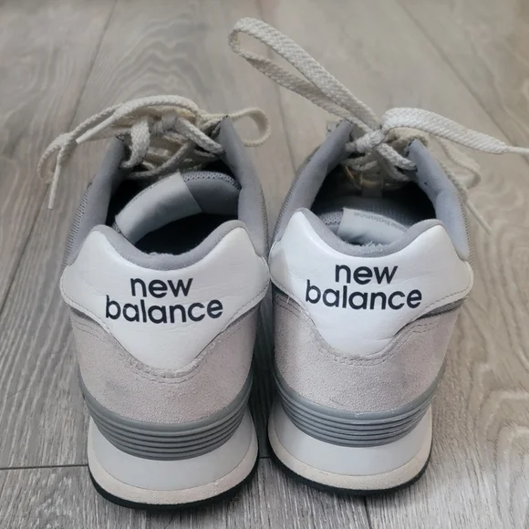 New Balance Sneakers - Picture 2 of 7